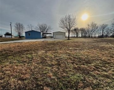 6553 Private Road 2270 - Photo Thumbnail 17
