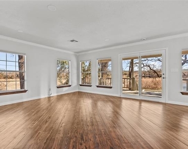 1701 E Lake Drive - Photo Thumbnail 8