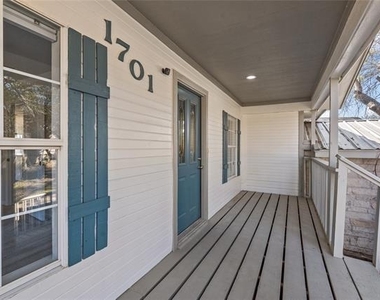 1701 E Lake Drive - Photo Thumbnail 3