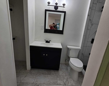 8375 W Madison Street - Photo Thumbnail 15