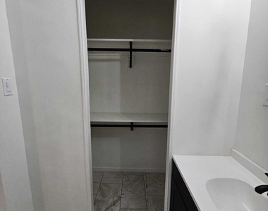8375 W Madison Street - Photo Thumbnail 14