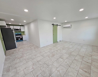 8375 W Madison Street - Photo Thumbnail 8