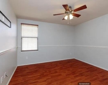 7624 Scarlet View Trail - Photo Thumbnail 8