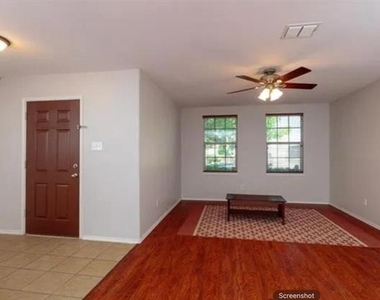 7624 Scarlet View Trail - Photo Thumbnail 16