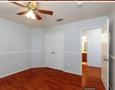 7624 Scarlet View Trail - Photo Thumbnail 10