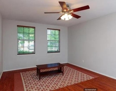 7624 Scarlet View Trail - Photo Thumbnail 17