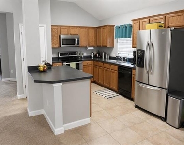 13153 Fencerow Road - Photo Thumbnail 2