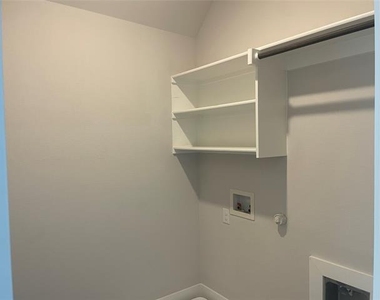 7569 Reis Lane - Photo Thumbnail 21