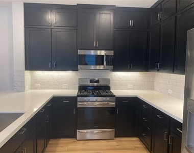 7569 Reis Lane - Photo Thumbnail 3