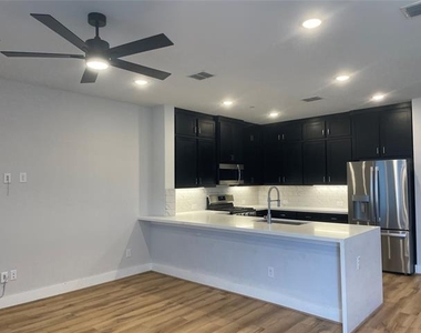 7569 Reis Lane - Photo Thumbnail 7