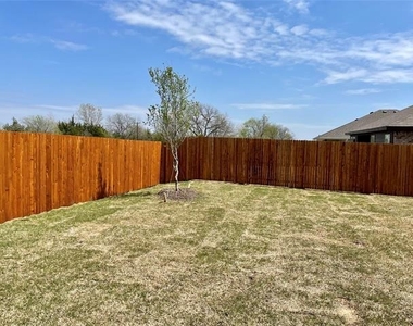 3205 Sweetwater Way - Photo Thumbnail 18