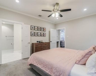 1975 Angelina Drive - Photo Thumbnail 15