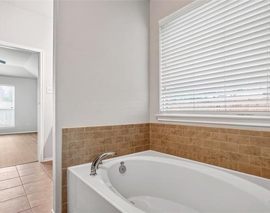 3814 Spring Run Lane - Photo Thumbnail 25