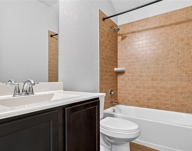 3814 Spring Run Lane - Photo Thumbnail 26