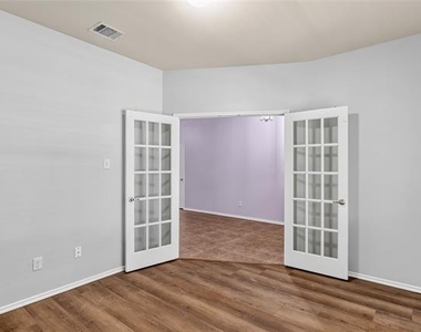 3814 Spring Run Lane - Photo Thumbnail 7