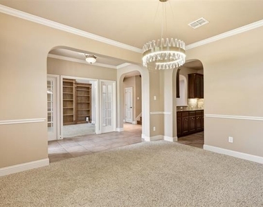 627 Seymour Drive - Photo Thumbnail 4