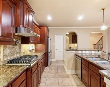 627 Seymour Drive - Photo Thumbnail 18