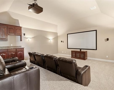 627 Seymour Drive - Photo Thumbnail 35