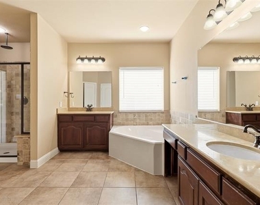 627 Seymour Drive - Photo Thumbnail 12