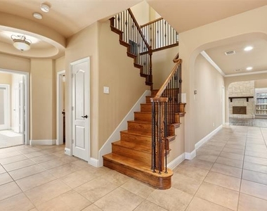 627 Seymour Drive - Photo Thumbnail 6