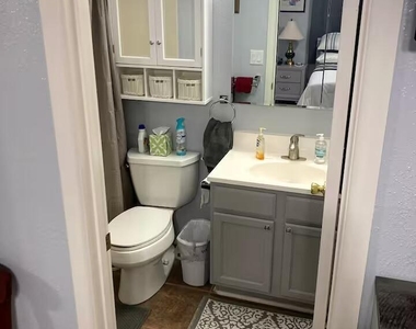 461 W Holmes Avenue - Photo Thumbnail 11