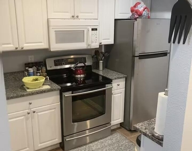 461 W Holmes Avenue - Photo Thumbnail 3