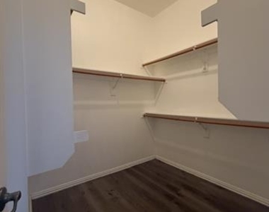 3308 Marymount Drive - Photo Thumbnail 22