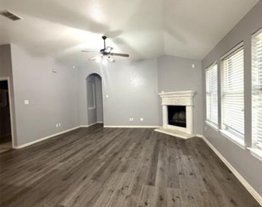 3308 Marymount Drive - Photo Thumbnail 11