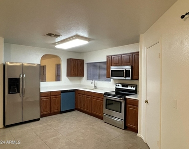 13564 W Fargo Drive - Photo Thumbnail 2