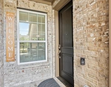 3073 Hamilton Street - Photo Thumbnail 3
