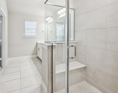 3073 Hamilton Street - Photo Thumbnail 19