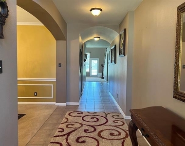 5505 Stone Cliff Court - Photo Thumbnail 3