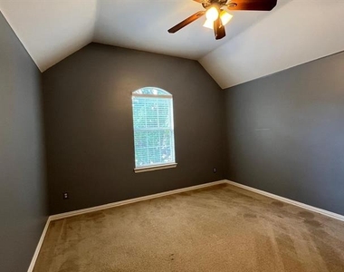 5505 Stone Cliff Court - Photo Thumbnail 18
