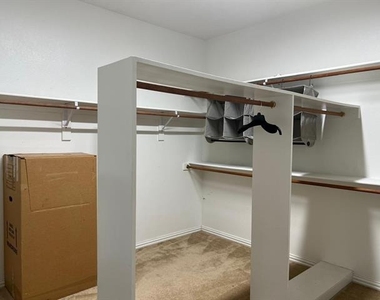 5505 Stone Cliff Court - Photo Thumbnail 15