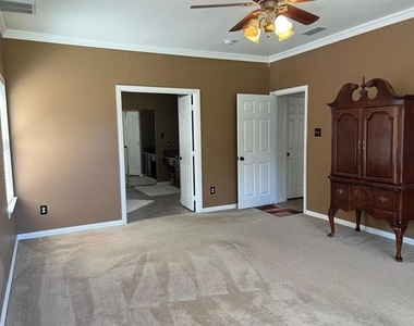 5505 Stone Cliff Court - Photo Thumbnail 12