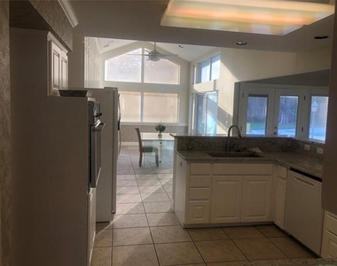 11333 Strait Lane - Photo Thumbnail 7