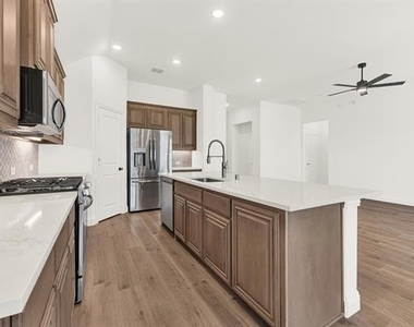 7312 Iris Road - Photo Thumbnail 25