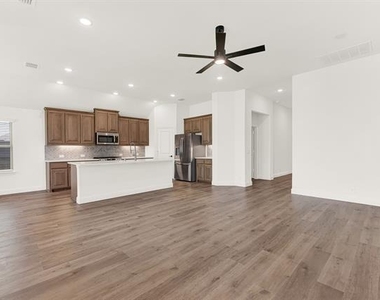 7312 Iris Road - Photo Thumbnail 19
