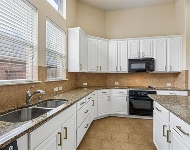 2798 Sparks Drive - Photo Thumbnail 6