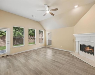 2798 Sparks Drive - Photo Thumbnail 2