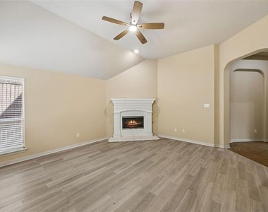 2798 Sparks Drive - Photo Thumbnail 3