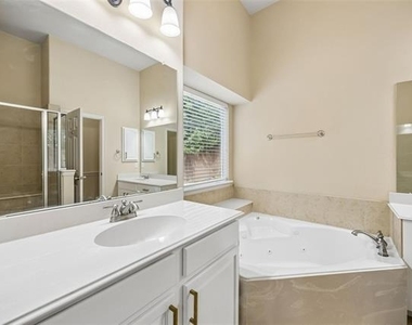 2798 Sparks Drive - Photo Thumbnail 16