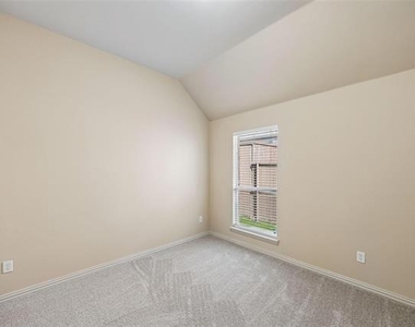 2798 Sparks Drive - Photo Thumbnail 19
