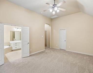 2798 Sparks Drive - Photo Thumbnail 14