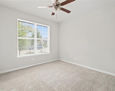 2036 Almassera Drive - Photo Thumbnail 4