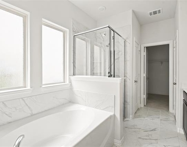 2036 Almassera Drive - Photo Thumbnail 14