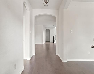 2036 Almassera Drive - Photo Thumbnail 2