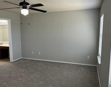 4082 Kyndra Circle - Photo Thumbnail 27