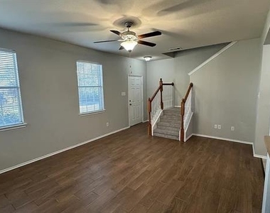 4082 Kyndra Circle - Photo Thumbnail 14