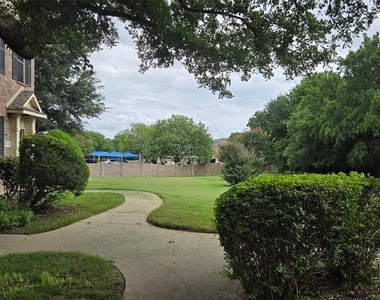 4082 Kyndra Circle - Photo Thumbnail 7